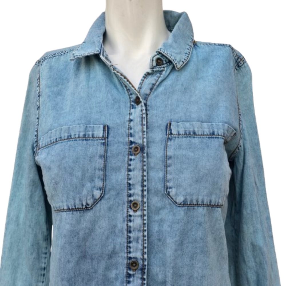 Mudd Light Blue Button Down Shirt with Long Sleeves and Notched Collar Sz M - Picture 4 of 6